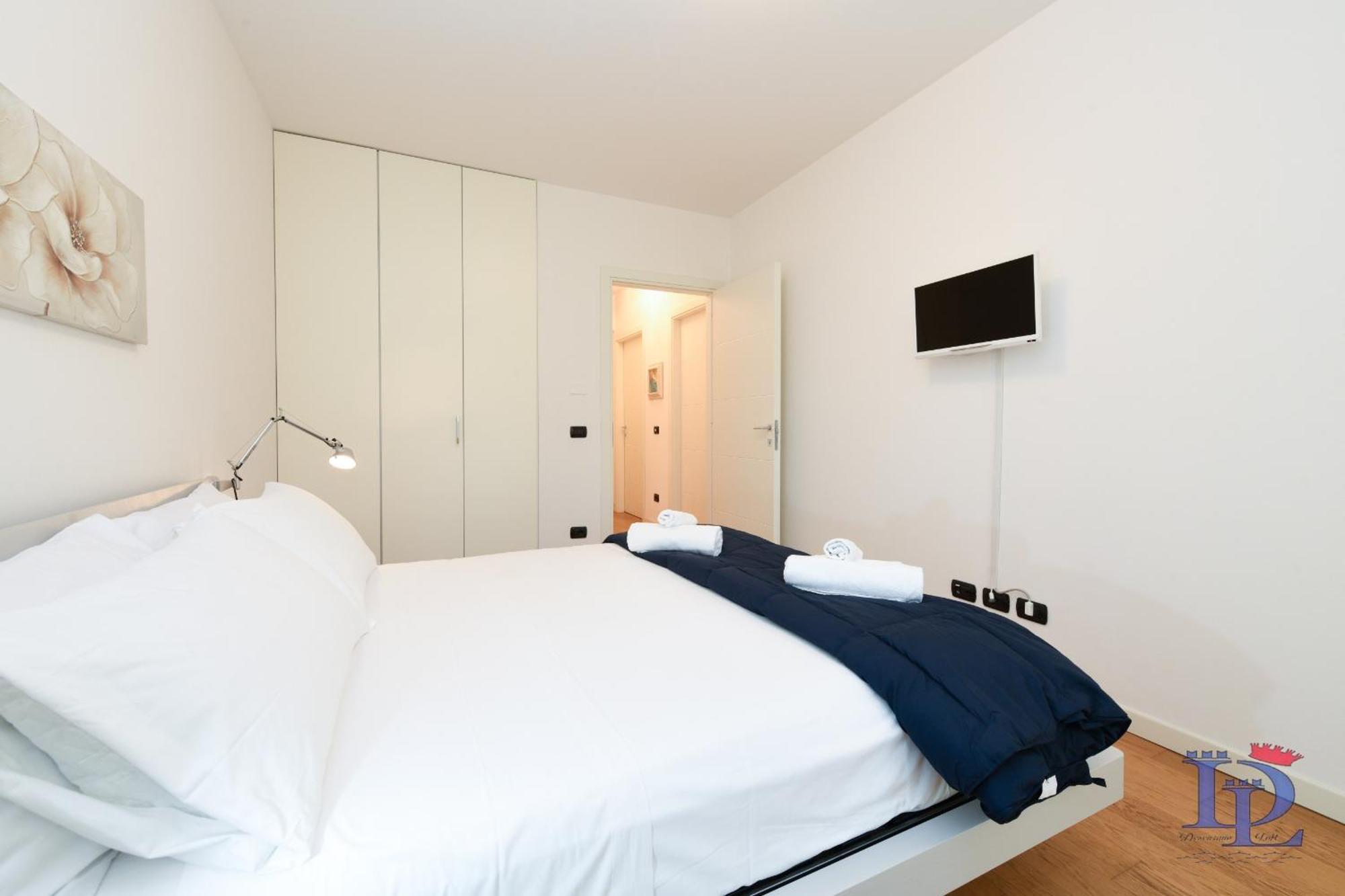Desenzanoloft Official Partner Marriott Homes & Villas -The Wind Rose Renovation 2025 Desenzano del Garda Exterior foto